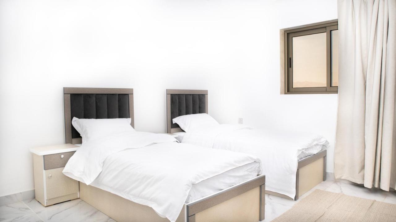 Comfortable & Big Family Apartments 10Mins Drive To Al-Masjid -Nabawi - Nozol Noor 2 Medina Kültér fotó
