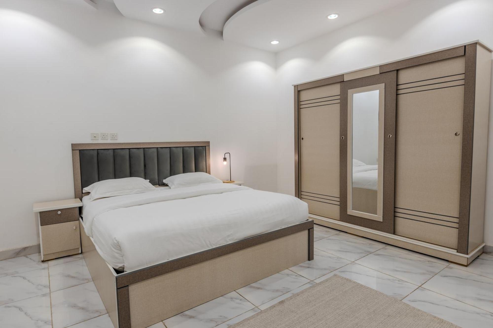 Comfortable & Big Family Apartments 10Mins Drive To Al-Masjid -Nabawi - Nozol Noor 2 Medina Kültér fotó