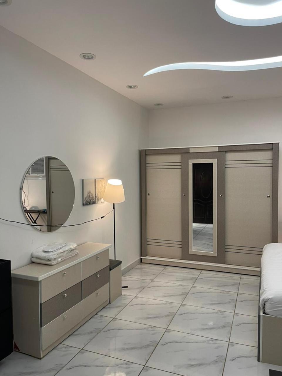Comfortable & Big Family Apartments 10Mins Drive To Al-Masjid -Nabawi - Nozol Noor 2 Medina Kültér fotó