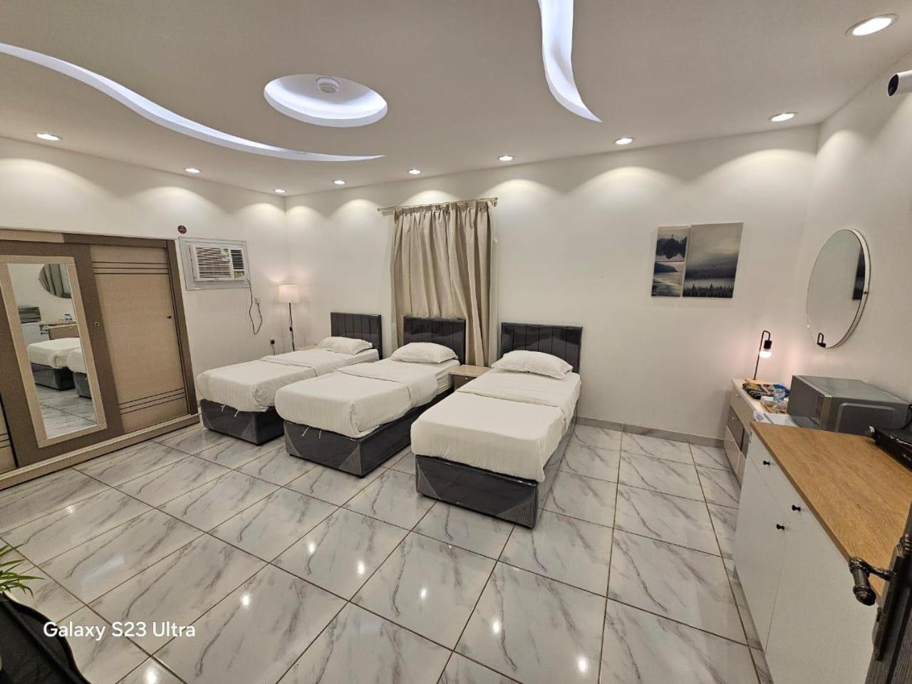 Comfortable & Big Family Apartments 10Mins Drive To Al-Masjid -Nabawi - Nozol Noor 2 Medina Kültér fotó