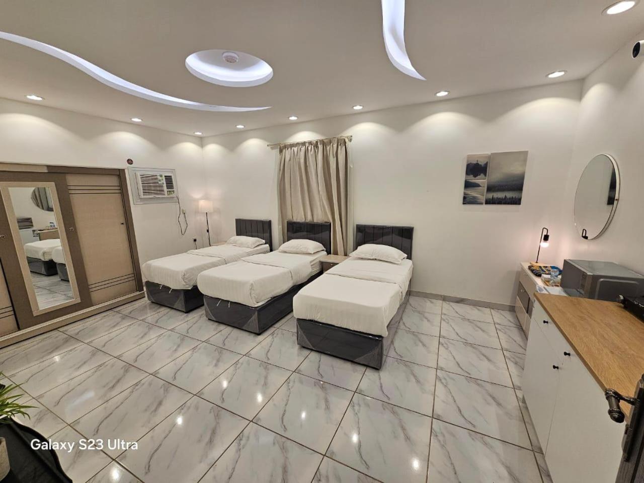 Comfortable & Big Family Apartments 10Mins Drive To Al-Masjid -Nabawi - Nozol Noor 2 Medina Kültér fotó